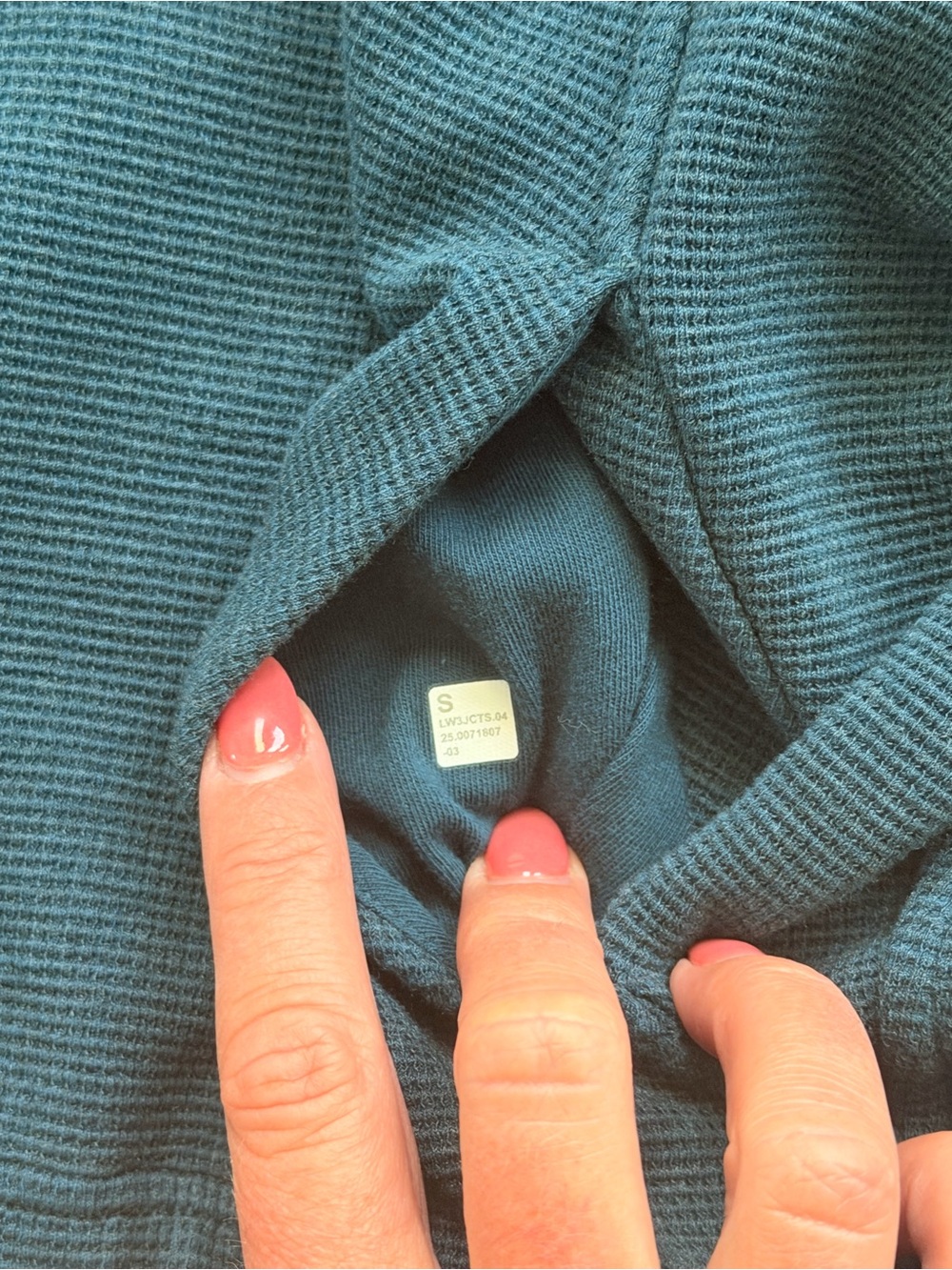 Women’s Lululemon Scuba Cropped Half-Zip Waffle - Picture 3 of 5